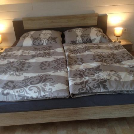 Heisa Apartment Bitzen ภายนอก รูปภาพ
